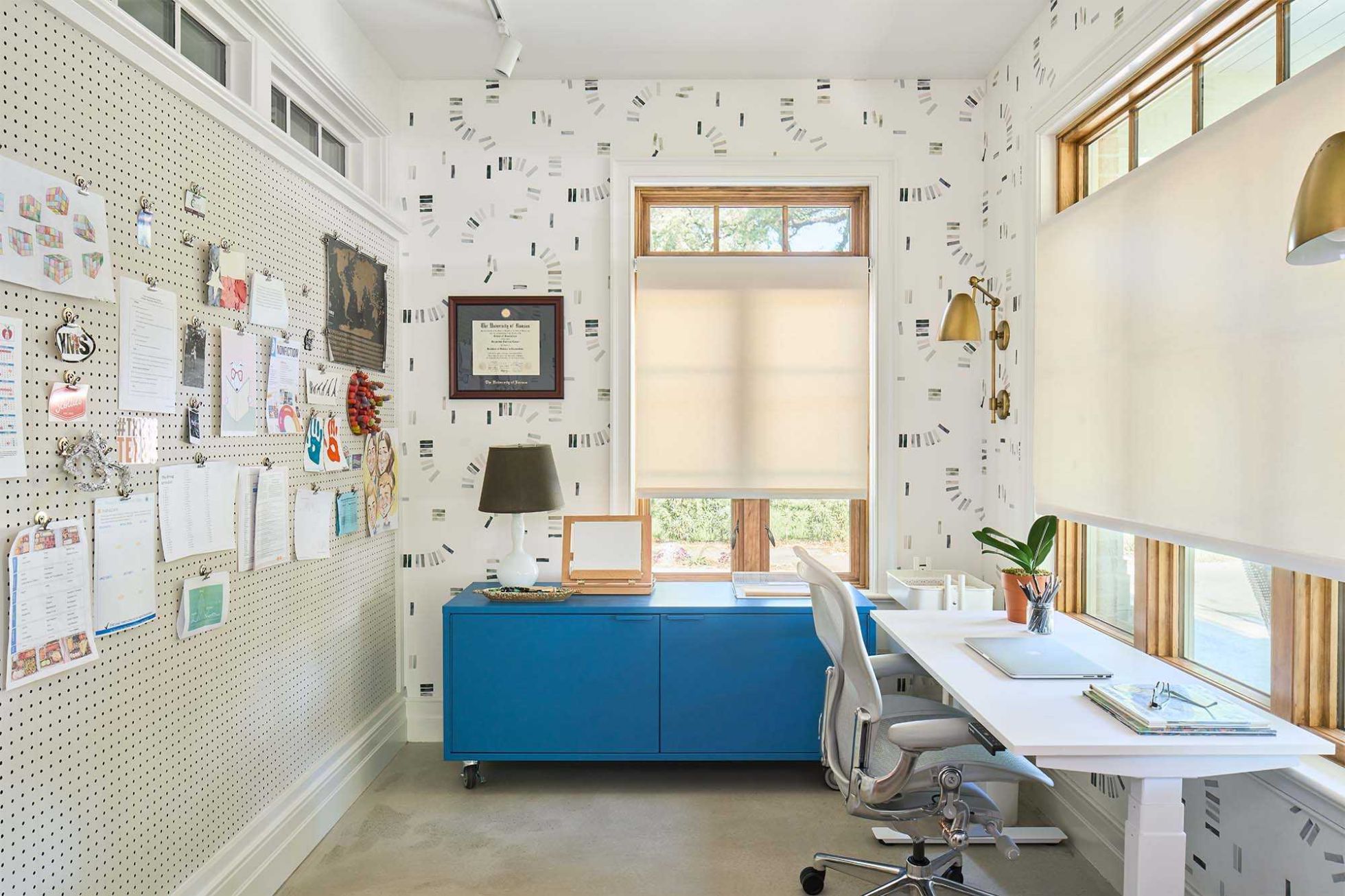 Office 2 shoot 4 11 23 0008