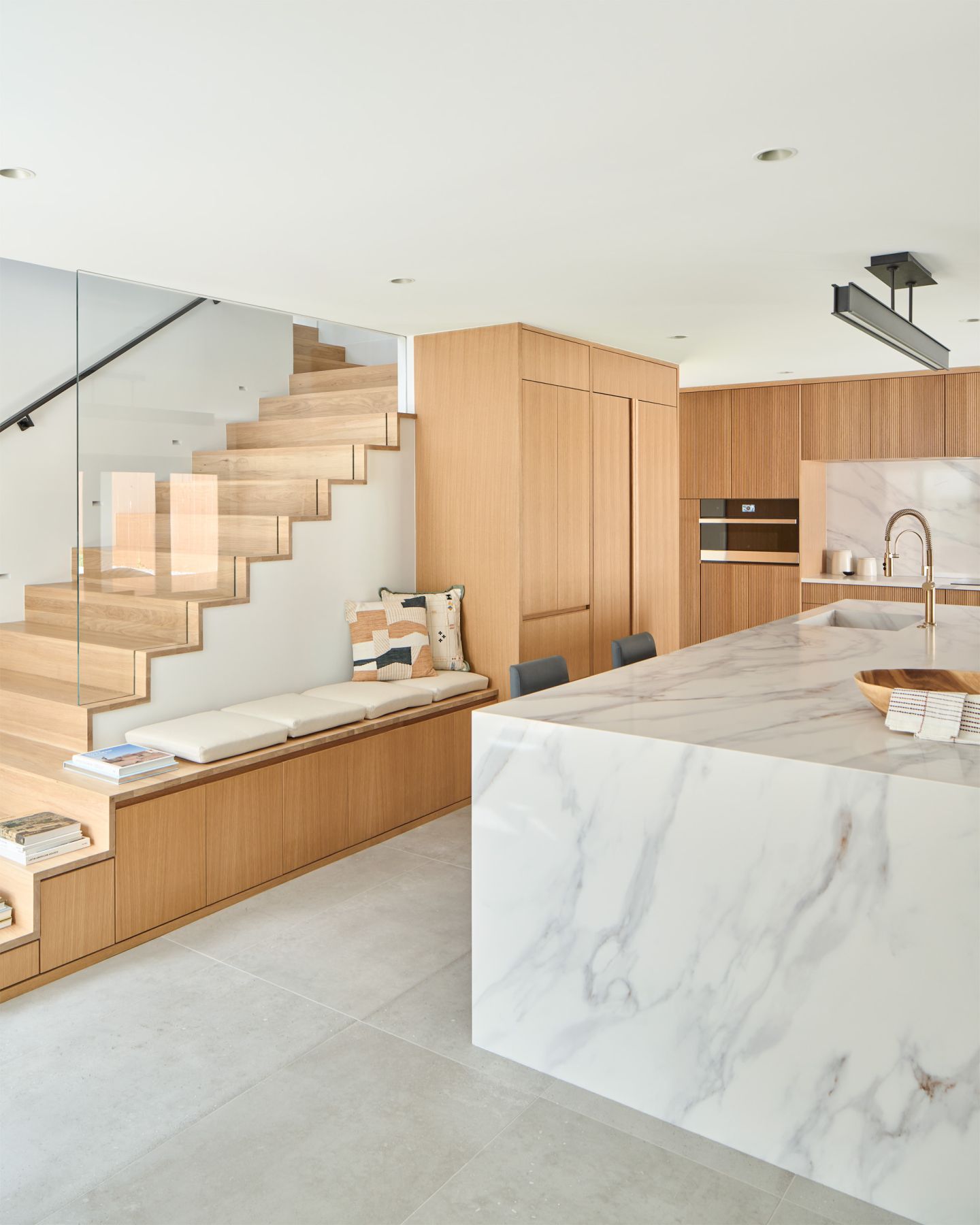 Scandinavian 0044
